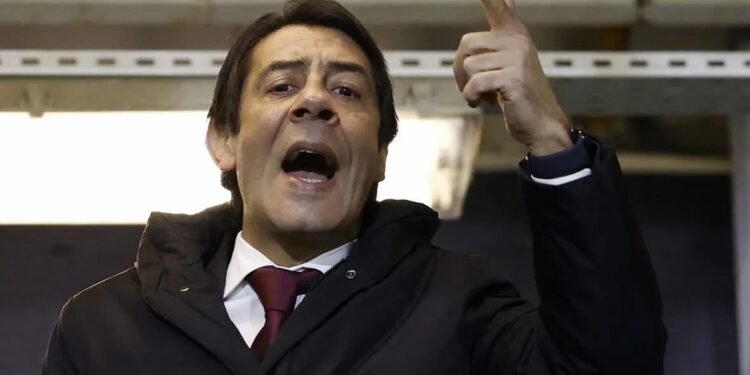 Revelado a bronca de Rui Costa ao confrontar António Nobre no túnel do Estádio da Luz após o polémico penálti