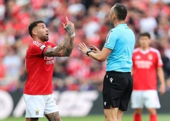 Iturralde González diz que Sporting foi prejudicado e que Benfica não tem razão para ‘chorar’