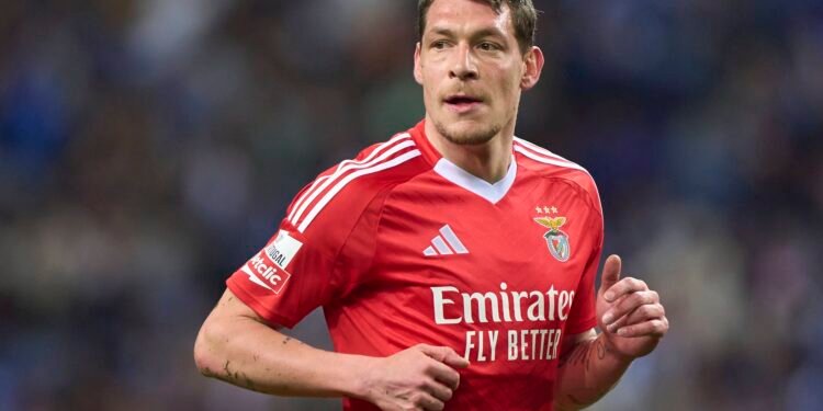 A reação da mulher de Belotti à agressão de Matheus Reis