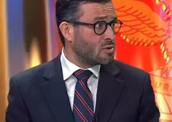 (Video) Mauro Xavier arrasa João Pinheiro pela má arbitragem