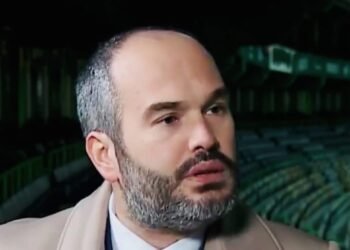 Rodrigo Roquette chama incompetente a Bruno Lage e humilha Benfica: “Sporting foi justo vencedor…