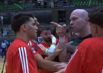 (Video) Jogo de Sporting e Benfica terminou em luta