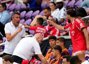 (Video) João Malheiro reage a luta de Kökçü e Bruno Lage