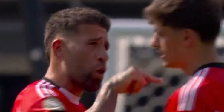 (Video) Aviso de Otamendi para António Silva após vitória do Benfica já é viral