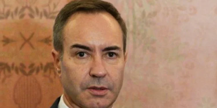 Antonio Salvador intromete-se aos negócios do Sporting e atrapalha o reforço do Sporting