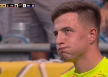 Exibição de Trubin ao golo de livre do Chalsea dá muito que falar