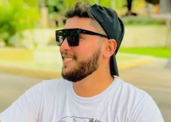 Cantor morre aos 24 anos em tragédia. Tinha o “sonho de cantar para o mundo”, mas “partiu cedo demais”