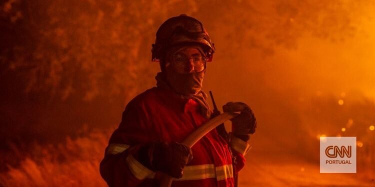 Incêndio no Gerês “Totalmente Descontrolado” Ameaça Habitações em Ponte da Barca!