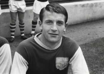 Futebol está de luto pela morte de Willie Irvine