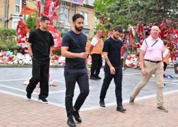 Rúben Amorim e Bruno Fernandes homenageam Diogo Jota