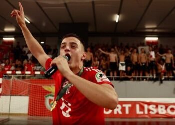 Raúl Moreira com cânticos polêmicos após Benfica-Sporting