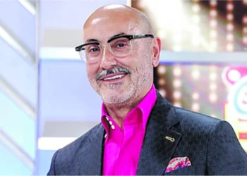 Rui Oliveira sem palpas na língua arrasa TVI e a Catarina Miranda