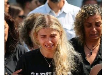 Namorada de André Silva em lágrimas no funeral: momento de dor comove Gondomar