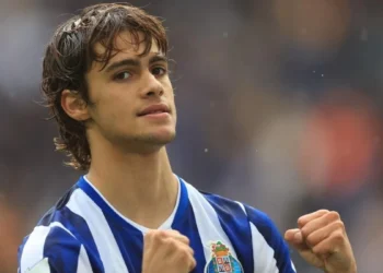 Revelado o valor da nova proposta do Al-Ittihad para contratar Rodrigo Mora