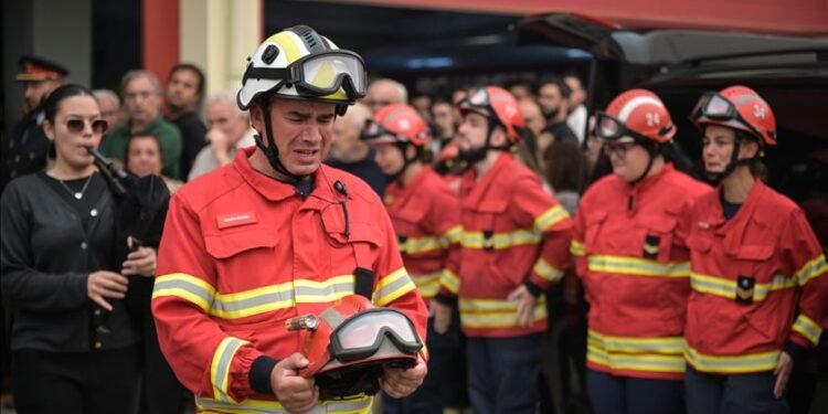 A incrível homenagem do Herói bombeiro já corre o mundo