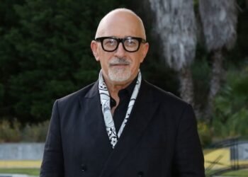 Após ser apanhado na praia com Diogo Bordin, António Leal e Silva revela: “Estamos…”