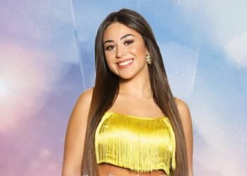 Liliana dá muita intimidade ao Fábio e o seu noivado corre risco