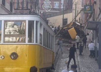 Zelensky está “profundamente abalado” com o acidente com o elevador da Glória e já enviou condolências a Marcelo e Montenegro