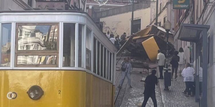 Zelensky está “profundamente abalado” com o acidente com o elevador da Glória e já enviou condolências a Marcelo e Montenegro