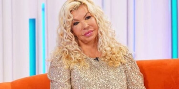 Kina volta aos ‘maus cheiros’ e deixa garantia sobre Catarina Miranda: “Ela cheirava mal”