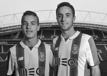 A incrível homenagem arrepiante a Diogo Jota e André Silva na cerimônia da bola de ouro já corre o mundo