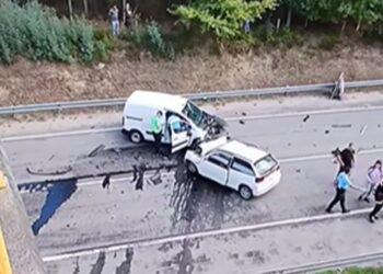 Dois feridos graves em colisão na EN202 em Monção