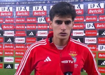 António Silva não poupa nas críticas: «A arbitragem está condicionada»