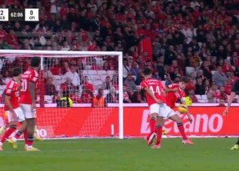 O polémico penálti contra o Benfica que deixou José Mourinho furioso