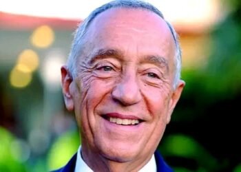 ÚLTIMA HORA: Marcelo Rebelo de Sousa anuncia que vai deixar Portugal por motivos pessoais