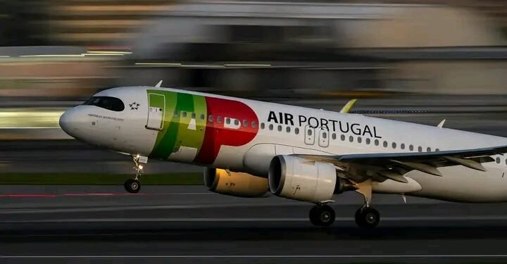 Avião da TAP atingido por raio