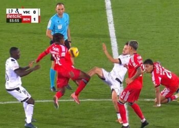 Video: O lance que levou à expulsão de Fábio Blanco contra o Benfica dá muito que falar