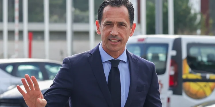 Árbitros recebidos com «carácter de urgência» pela FPF