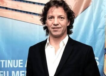 Jorge Cadete surge irreconhecível e com nova profissão