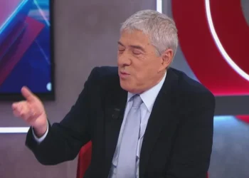 Sócrates revela em quem votar nas presidenciais e trama André Ventura