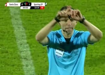 Benfica incrédulo faz denúncia após o polémico penálti a favor do Sporting