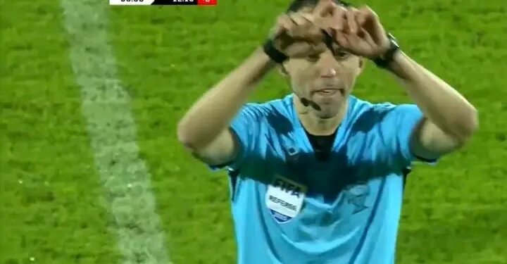 Benfica incrédulo faz denúncia após o polémico penálti a favor do Sporting