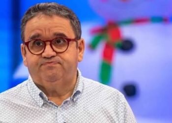 Fernando Mendes desaba a chorar em direto pela morte do seu ‘braço-direito’