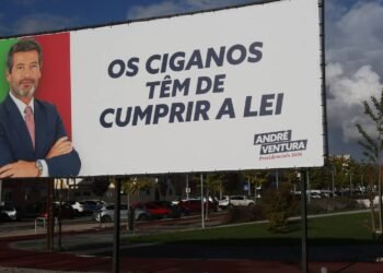 Movimento leva ilegalização do Chega ao parlamento: “Há aqui uma justiça poética, por sermos quase todas mulheres”