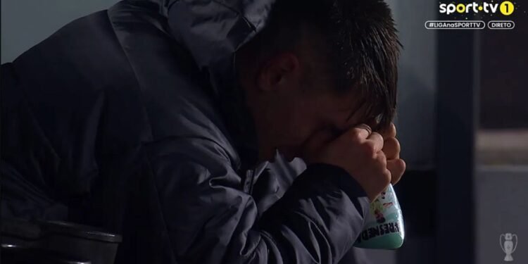 Fresneda em lágrimas após o V. Guimarães-Sporting devido à morte de um familiar: «Quis ficar e ajudar»