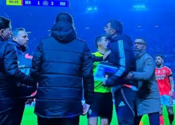 Ricardo Rocha foi expulso e deixou uma ameaça “eu a ti vou-te apanhar”