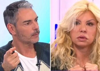 “Porque é que não apanhavas o cabelo?”. Kina é confrontada por Cláudio Ramos e responde