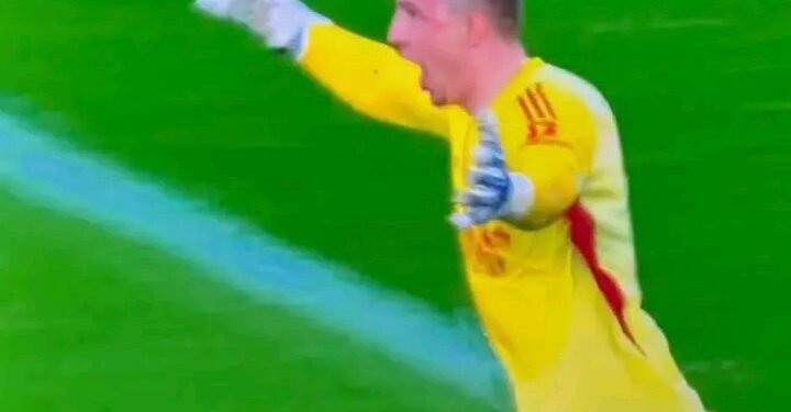 VÍDEO: Incrível! Golo de Trubin aos 90+8′ coloca o Benfica no ‘play-off’ da Champions