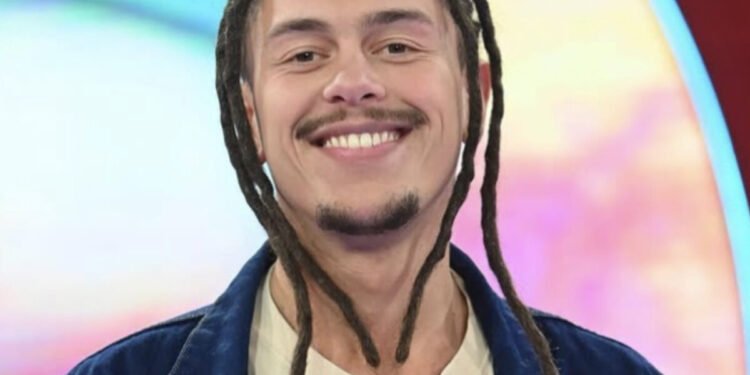 Maycon Douglas desaparecido: carro submerso encontrado junto ao Farol da Nazaré