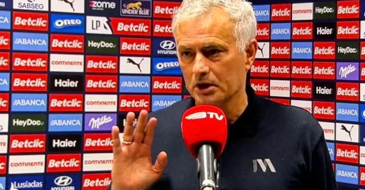 José Mourinho arrasa arbitragem por tentar prejudicar Benfica