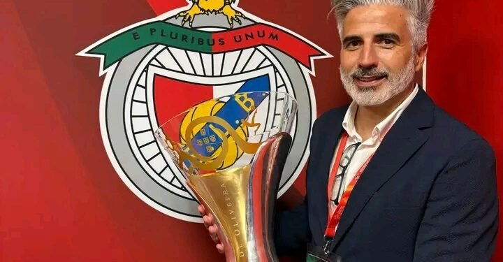CMTV denuncia agressão e ameaças de assessor do Benfica a jornalista