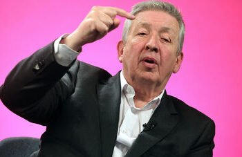 Fernando Tavares aponta à comunicação do Benfica: «Quem paga é a marca»