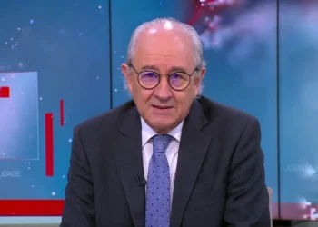 “É conversa que se tem num tasco a beber uma cerveja”: Rui Rio critica discurso populista de Ventura