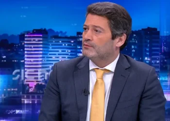 Ventura “Pisca o Olho” a Passos Coelho: “O País Nunca Ficará Mal Entregue”