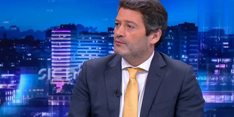 Ventura “Pisca o Olho” a Passos Coelho: “O País Nunca Ficará Mal Entregue”