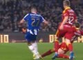 Lance polémico no final da 1.ª parte: FC Porto pediu penálti sobre Deniz Gül, mas nada foi assinalado